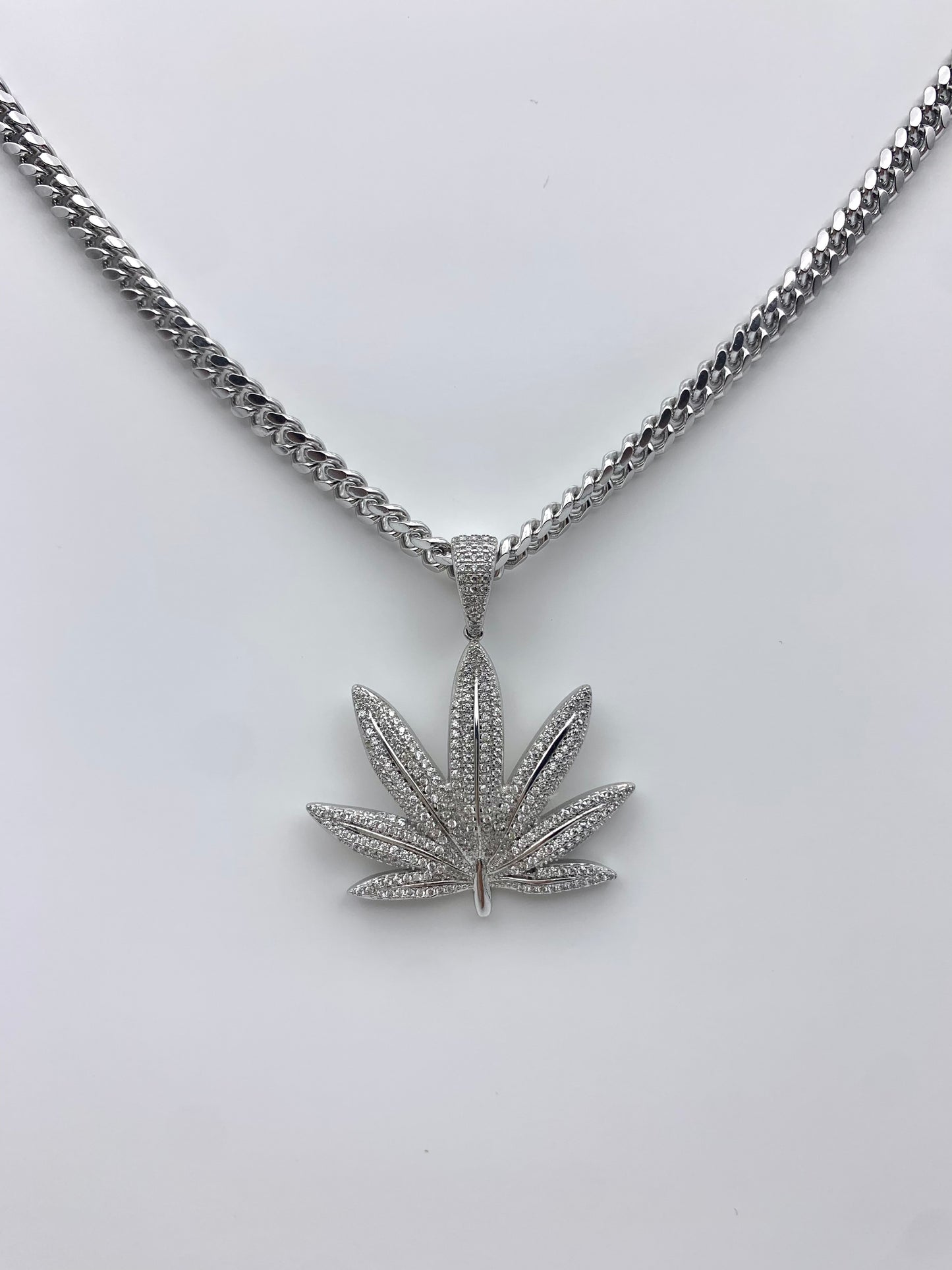 Mary h na Leaf Necklace