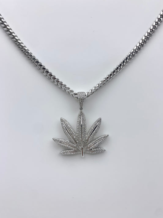 Mary h na Leaf Necklace