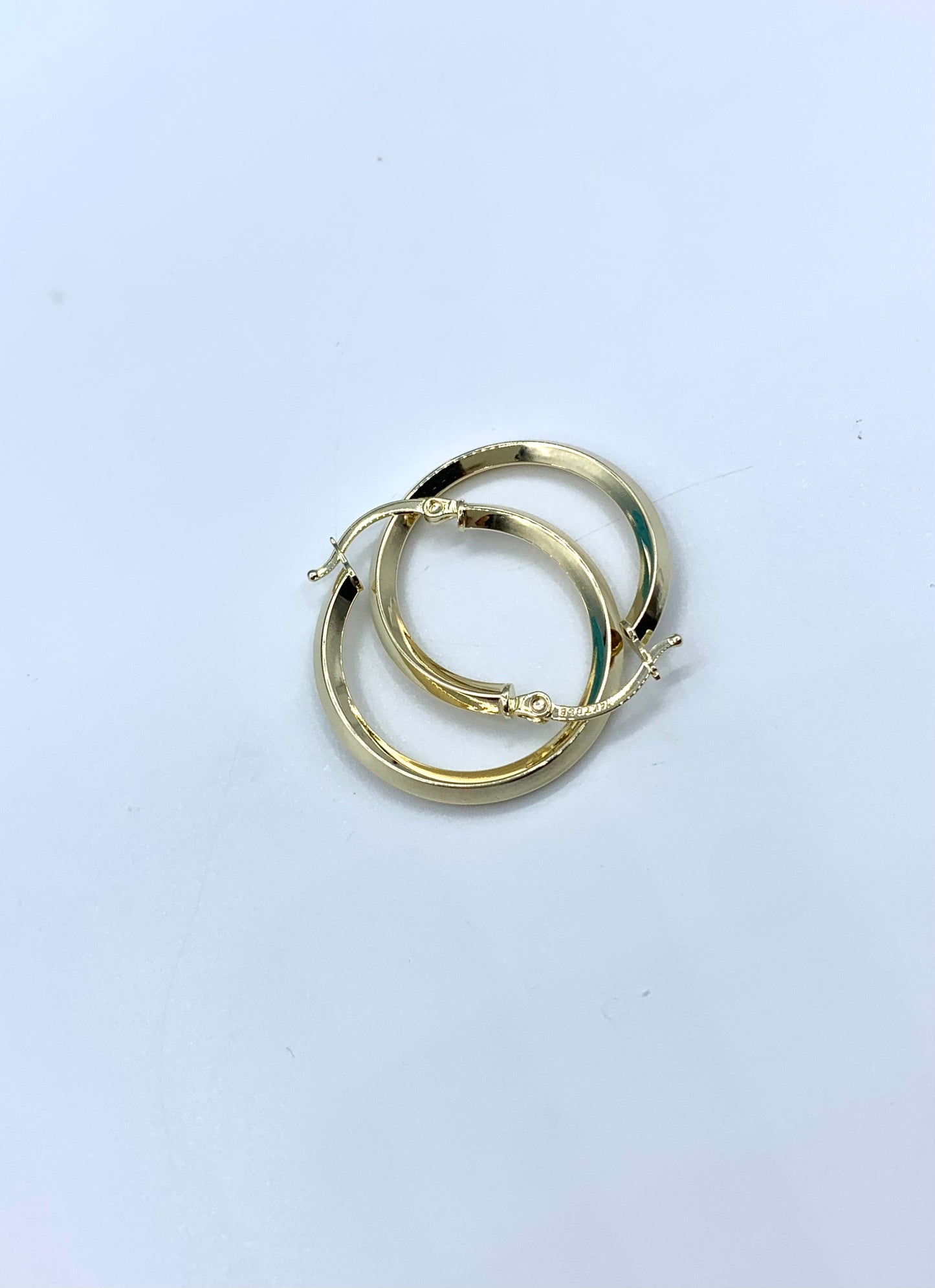 14 K YELLOW GOLD HOOPS