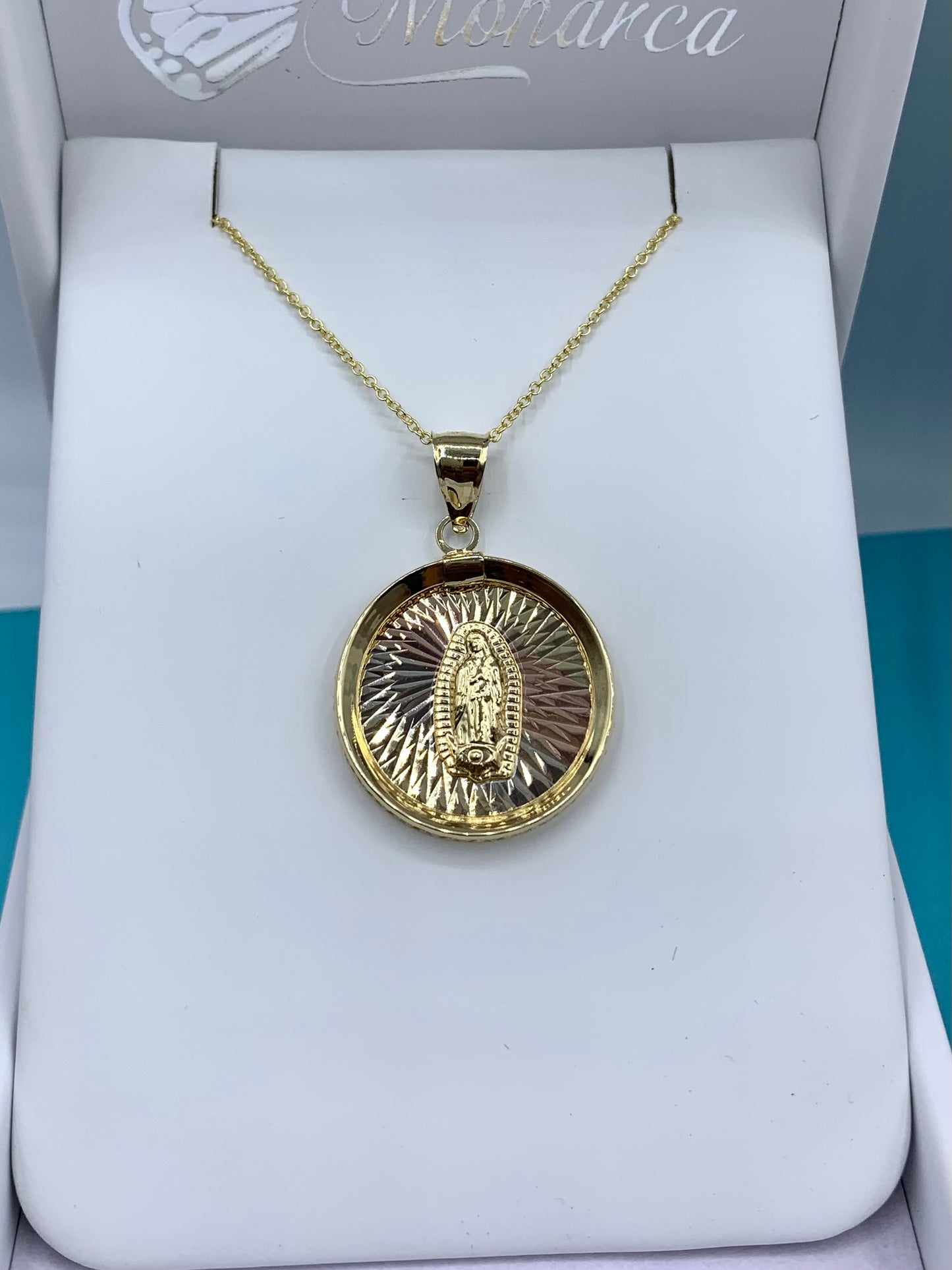 14 K YELLOW GOLD VIRGIN MARY NECKLACE