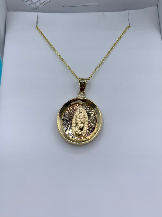 14 K YELLOW GOLD VIRGIN MARY