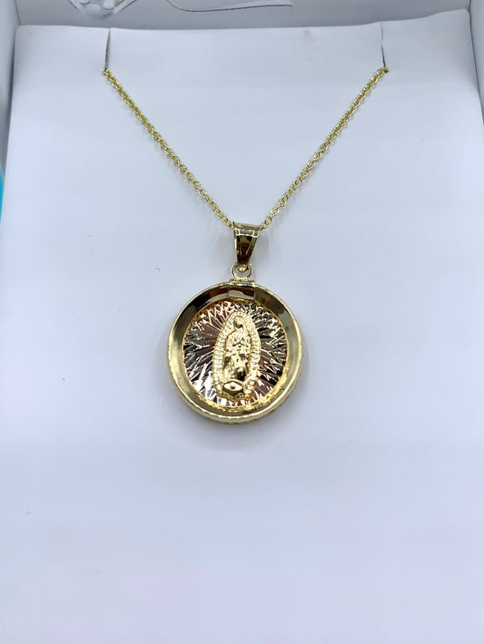 14 K YELLOW GOLD VIRGIN MARY NECKLACE